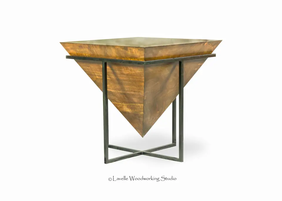 Mara Table